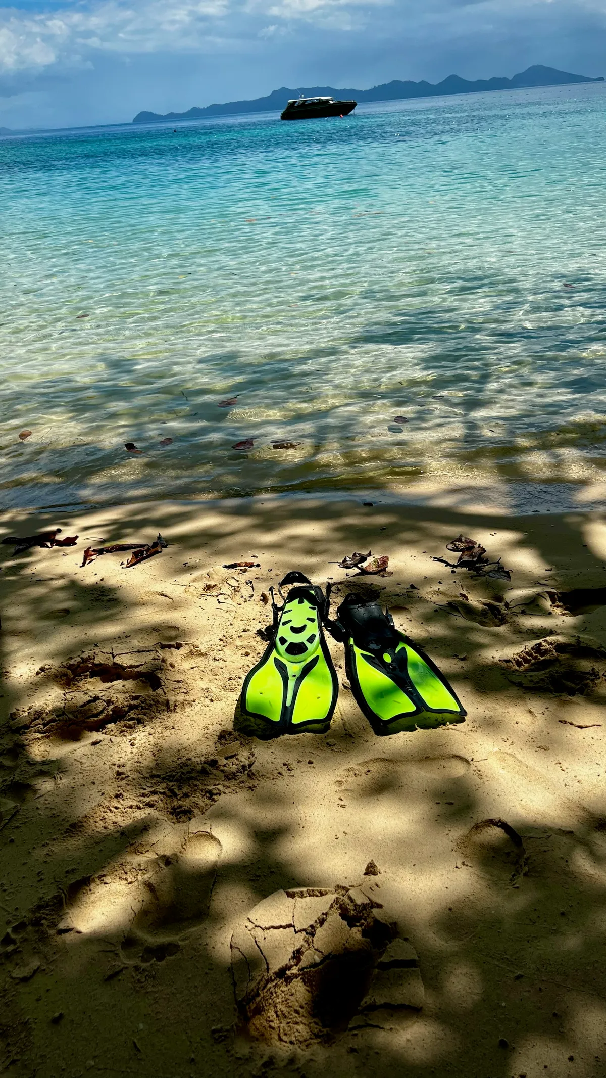 Swiming And Snorkling At The Islands